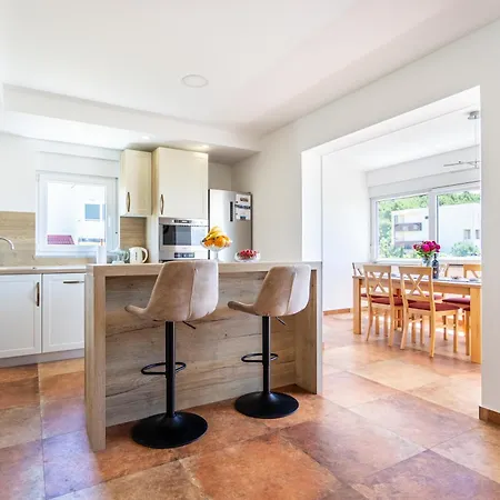 Niksa Appartement *