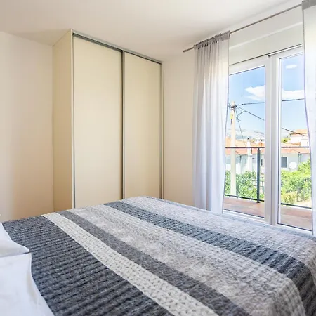 Niksa Apartment Podstrana