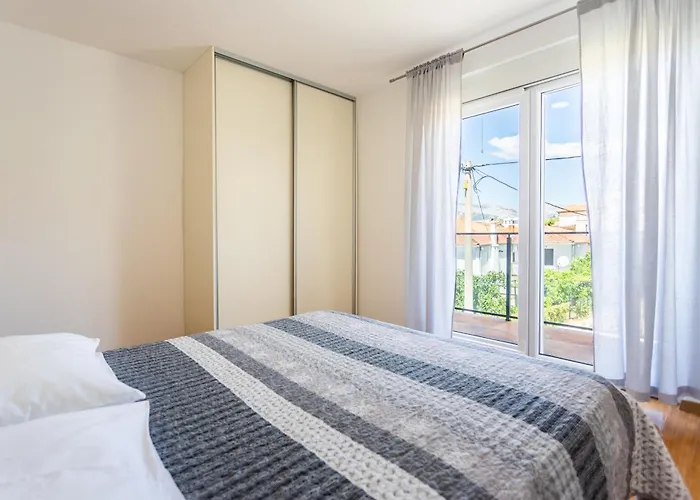 Niksa Appartement Podstrana