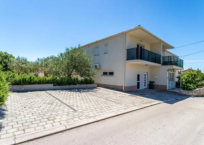 Niksa Appartement Podstrana